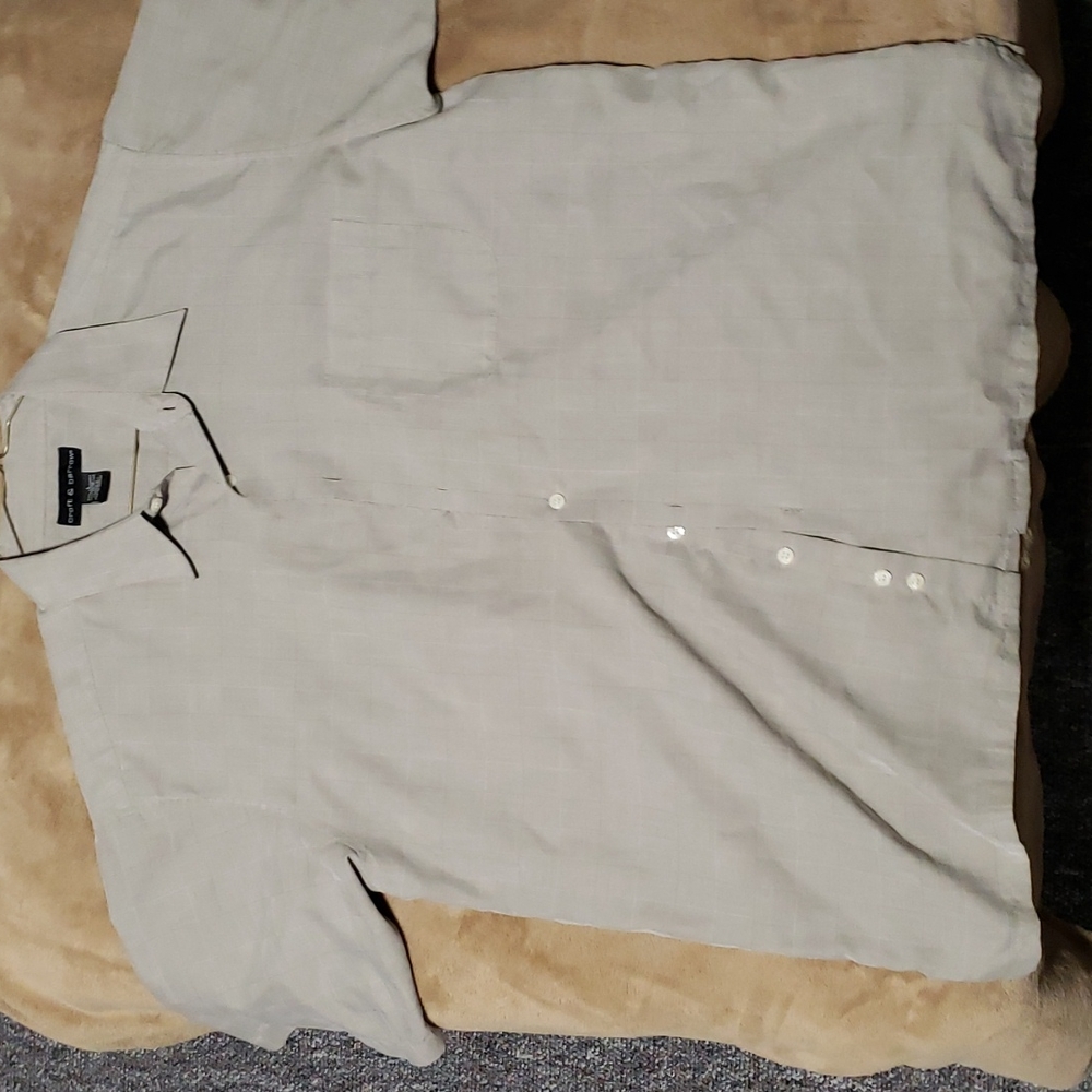 Croft and Barrow Short Sleeve Button Down Shirt